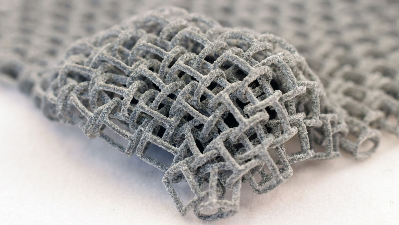 interlocking 'chainmail' design produced by additive manufacturing