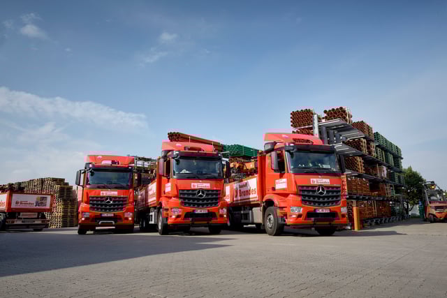 Truck fixing - Daimler Truck fixing - Daimler