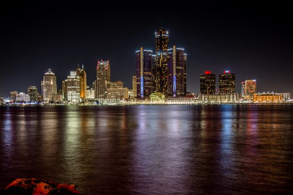 detroit skyline at night